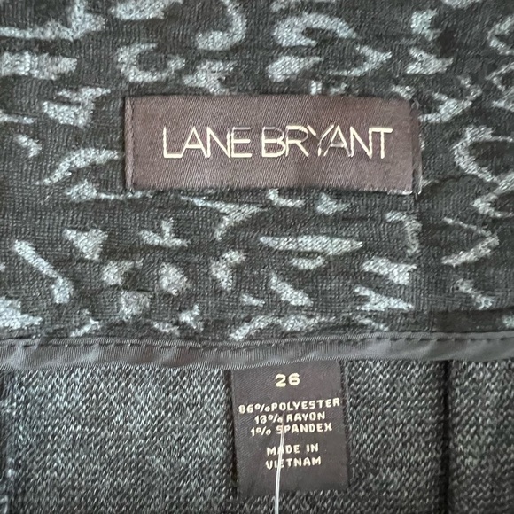 Lane Bryant Black and Grey Leopard Print Stretch Skirt Size 26 - Picture 3 of 4